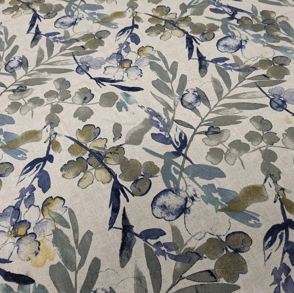 Tablecloth and napkins - Picture 2 of 6